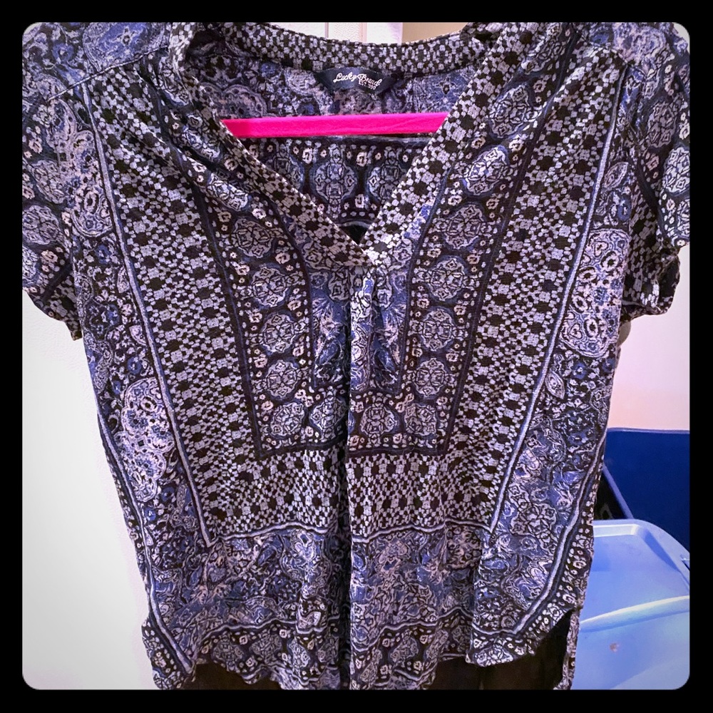 Lucky brand t-shirt
